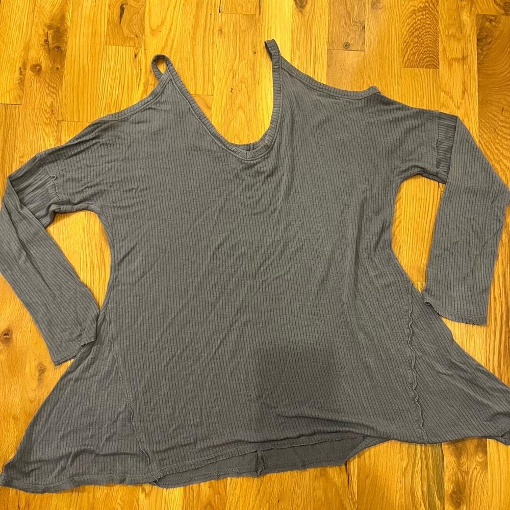 ABERCROMBIE & FITCH Women's Off-Shoulder Top